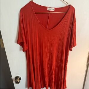 LARACE Classic Burnt Orange V-Neck Short Sleeve Tee